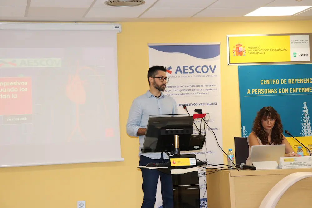 Primer Encuentro Presencial de Pacientes en el CREER - Foto 8